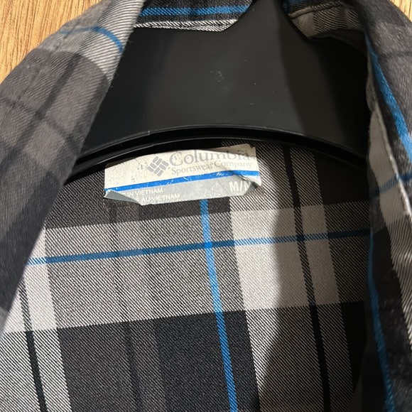 Columbia button down - Picture 2 of 2